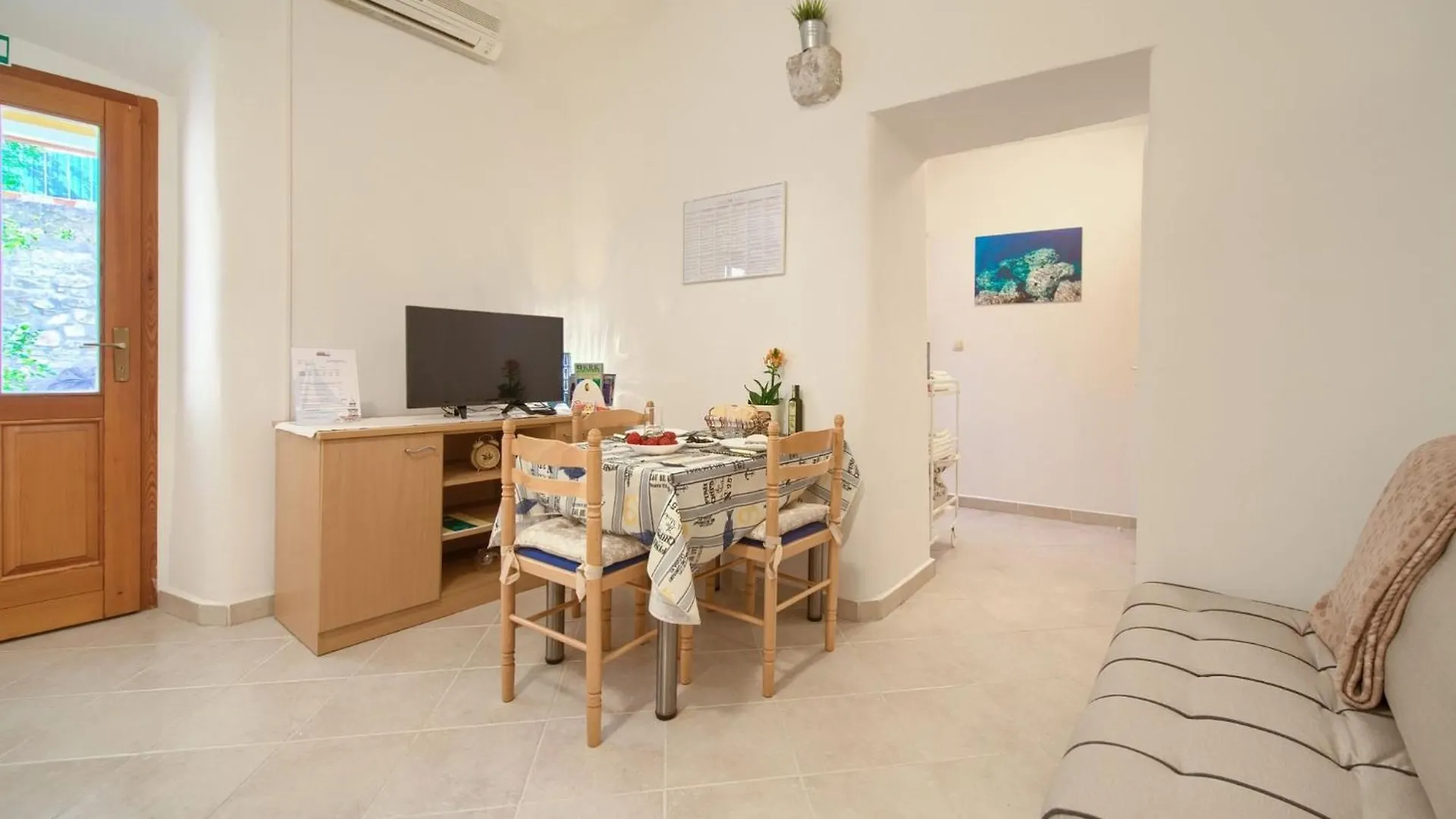 Chic And Charming Krk Downtown Apartments Krk Town 0*,